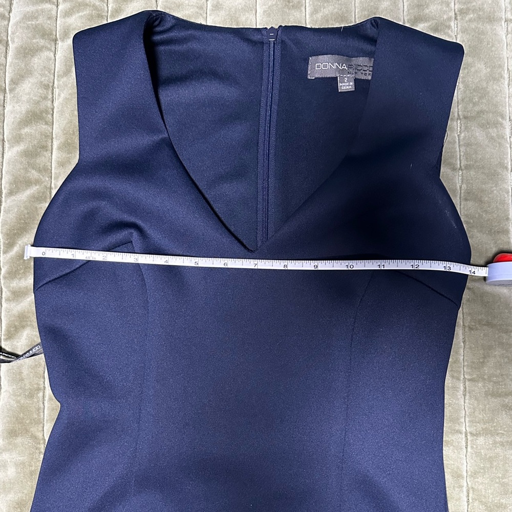 Donna Ricco Navy Dress with Ruffled Hem - Picture 4 of 6